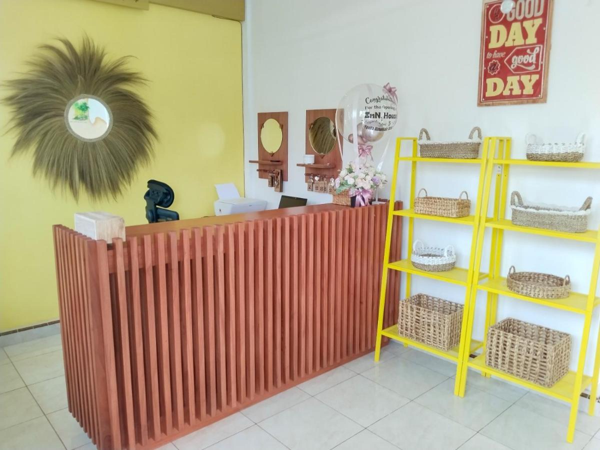 Inn House Homestay Dadapan Εξωτερικό φωτογραφία