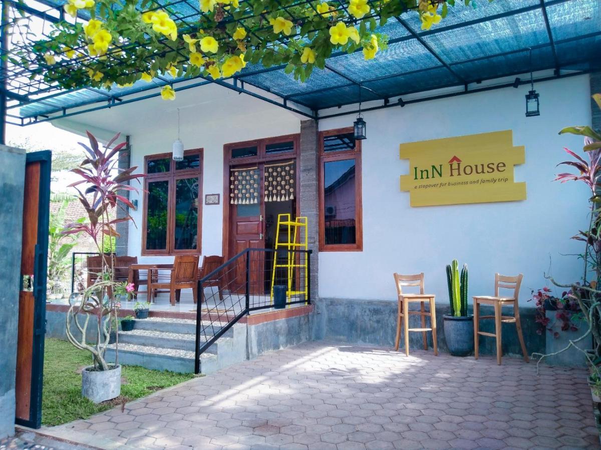 Inn House Homestay Dadapan Εξωτερικό φωτογραφία