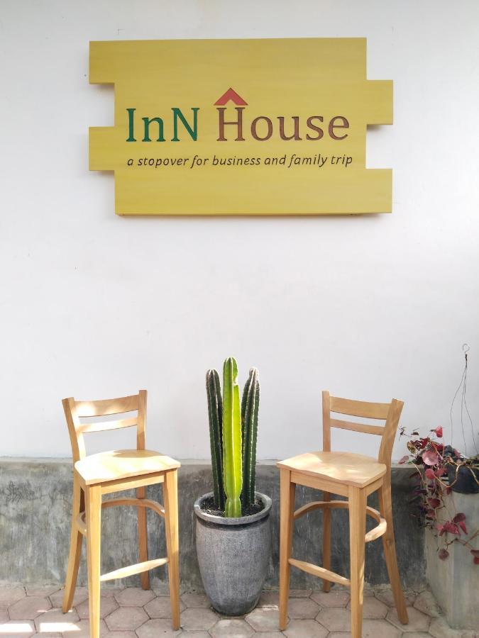 Inn House Homestay Dadapan Εξωτερικό φωτογραφία