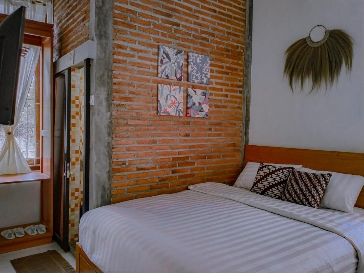 Inn House Homestay Dadapan Εξωτερικό φωτογραφία
