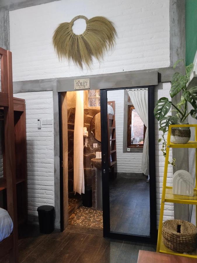 Inn House Homestay Dadapan Εξωτερικό φωτογραφία