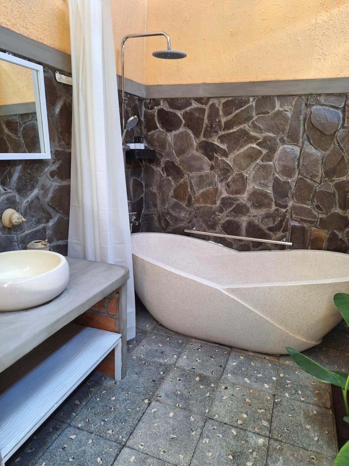 Inn House Homestay Dadapan Εξωτερικό φωτογραφία